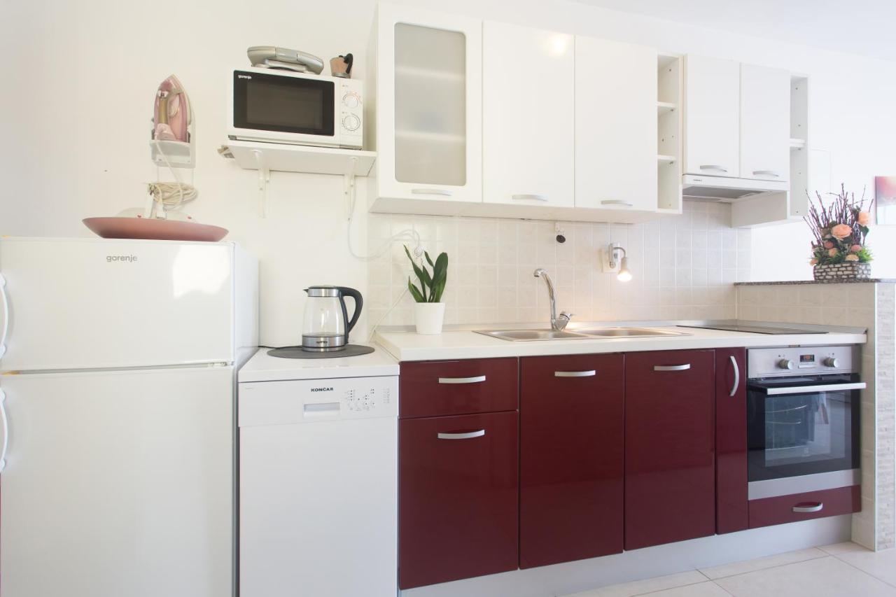 Apartments Bandic - 30 Meters To The Beach Τρογκίρ Εξωτερικό φωτογραφία