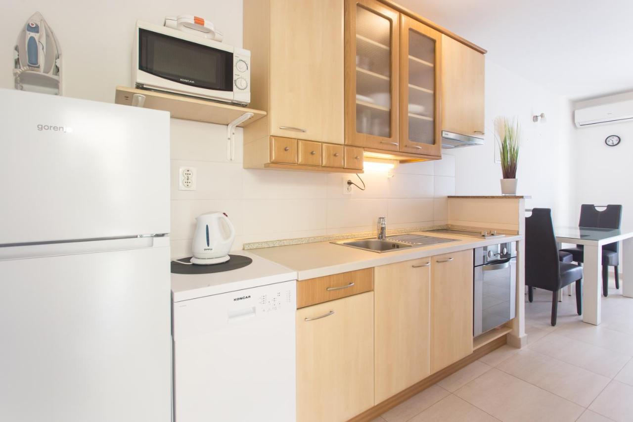 Apartments Bandic - 30 Meters To The Beach Τρογκίρ Εξωτερικό φωτογραφία